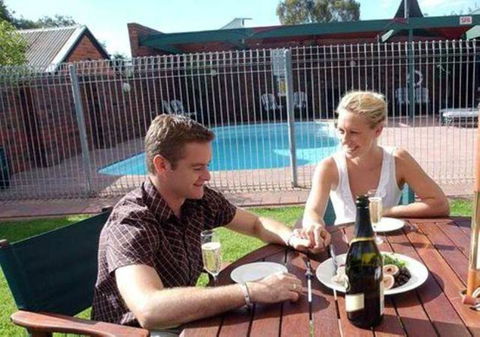 Echuca Nirebo Motel - Queensland Tourism 0