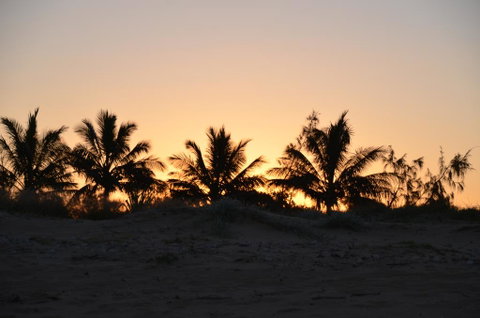 Econo Lodge Beachside - QLD Tourism 3