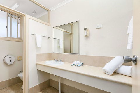 Econo Lodge Park Lane - QLD Tourism 3