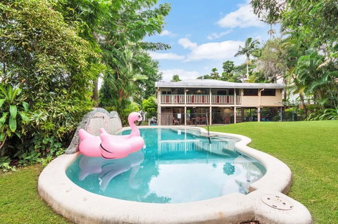 Edge Hill Holiday Home / Cairns - QLD Tourism 1