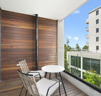 Edgewater 207
