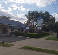Edward Parry Motel and Apartments - QLD Tourism