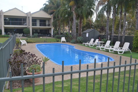 ELSINOR Townhouse 8 Mulwala - QLD Tourism 0