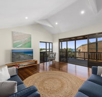 Emerald Seas Beach House - QLD Tourism