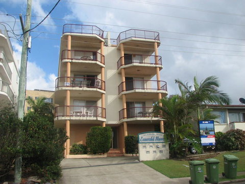 Emerald Shores Unit 6, 8 Orvieto Terrace, Kings Beach - Queensland Tourism 0