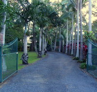 Emerald Tropical Palms B  B - QLD Tourism