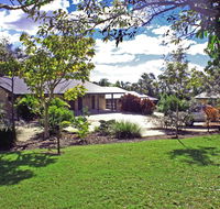 Emeraldene Inn  Eco-Lodge - Queensland Tourism