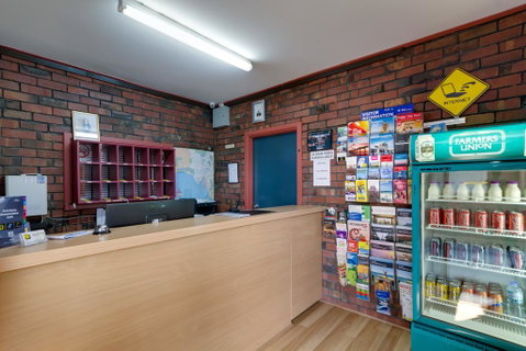 Enfield Motel - QLD Tourism 0
