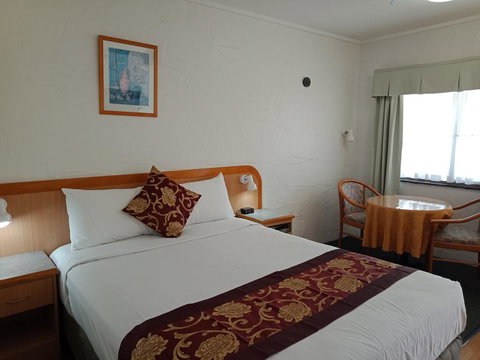 Espana Motel - QLD Tourism 1