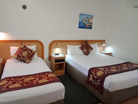 Espana Motel - QLD Tourism 3