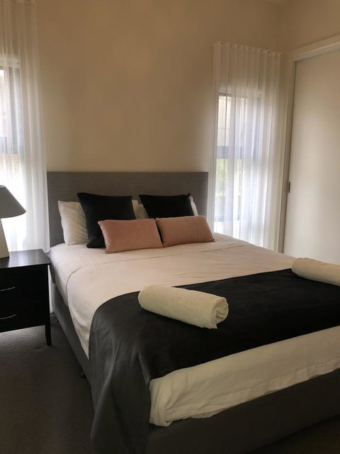 Exclusive Anglesea River Beach Apartment - QLD Tourism 2
