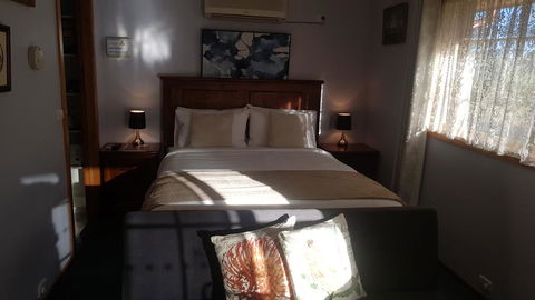 Factory Lane B&B - QLD Tourism 3