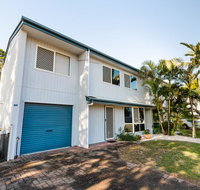 Family getaway close to Beach and Restaurants - QLD Tourism