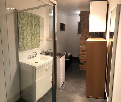 Fantastic Fitzroy - Huge House For A Magical Time! - QLD Tourism 3