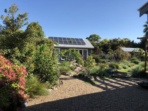 Fig Tree Cottage - QLD Tourism 1