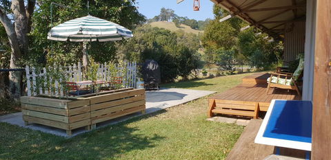 Fig Tree Retro Studio - QLD Tourism 3