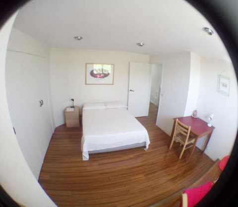 Fitzroy Spacious House - QLD Tourism 3