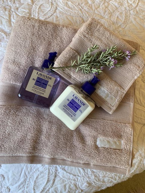 Flowerdale White House - QLD Tourism 0