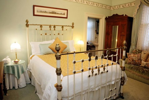 Forgandenny House B&B - QLD Tourism 2