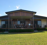 Fraser Views bed and breakfast - Queensland Tourism