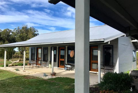 French Island Cottage - Queensland Tourism 0
