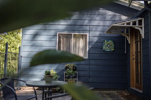 Funky Flat On Acreage - Queensland Tourism 0