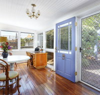Garden Cottage - QLD Tourism