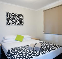 Geraldton's Ocean West Holiday Units  Short Stay Accommodation - QLD Tourism