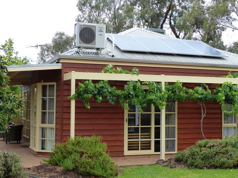 Glenbar Cottage Yelta - Queensland Tourism 0