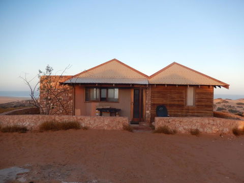 Gnaraloo Station - Homestead - Queensland Tourism 0
