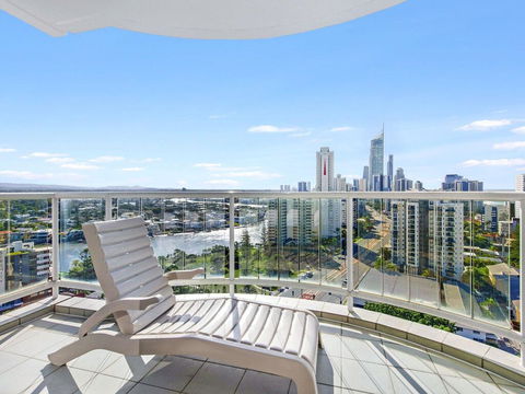 Gold Tower Private 2 Bedroom Dual Key - QLD Tourism 2