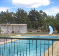 Golden Hills Motel - QLD Tourism