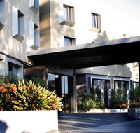 Golden Pebble Hotel - Queensland Tourism