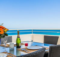Golden Sands Beach Apartment - Queensland Tourism