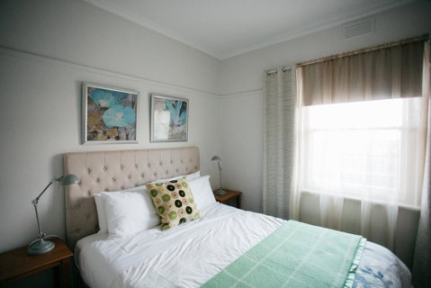 Goldies On Piper Kyneton - Queensland Tourism 3