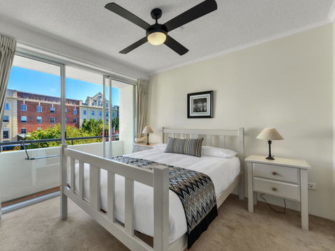 Goldsborough Place Apartments - Queensland Tourism 2