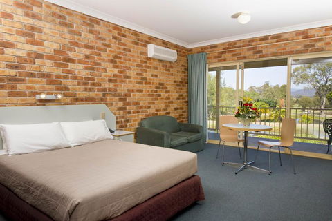Golf Club Motor Inn Wingham - QLD Tourism 2
