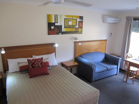 Golfers Lodge Motel - Queensland Tourism 0
