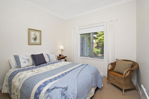 GOWAN ROSS COTTAGE - QLD Tourism 3