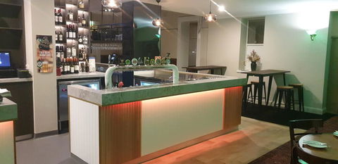 Grand View Hotel - QLD Tourism 1