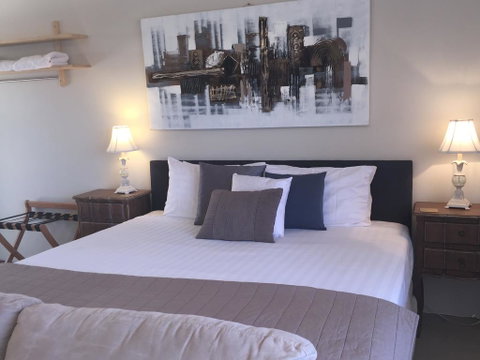 Grandhouse York Guesthouse - QLD Tourism 1