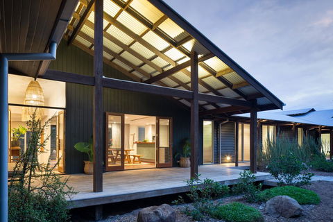 Grandview Retreat - QLD Tourism 1