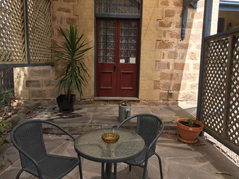 Granmas Cottage - Queensland Tourism 3