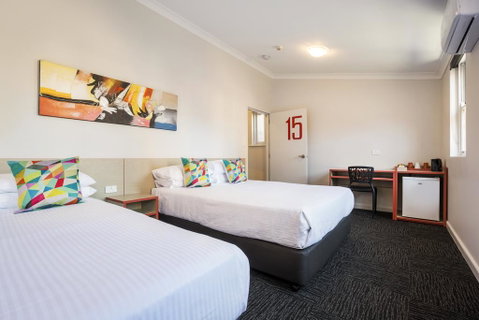 Granville Hotel - QLD Tourism 3