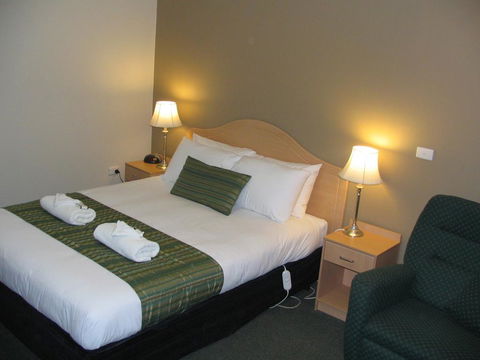 Green Gables Motel - Queensland Tourism 2