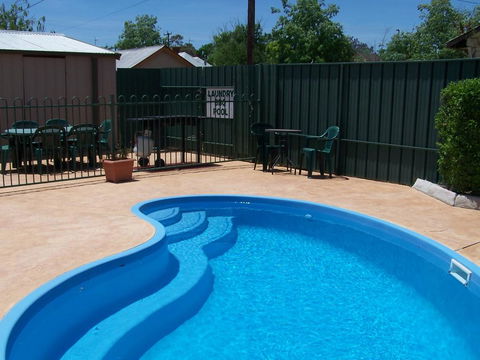 Green Gables Motel - Queensland Tourism 1