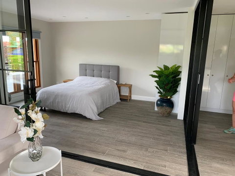 Gunsynd Studio Apartment - QLD Tourism 0