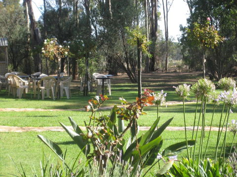 Gunyah Valley Retreat - Queensland Tourism 1
