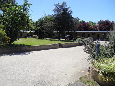 Hamilton Hume Motor Inn - QLD Tourism 1