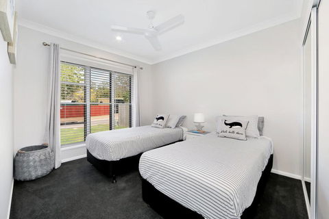Hamptons @ The Point - Queensland Tourism 2